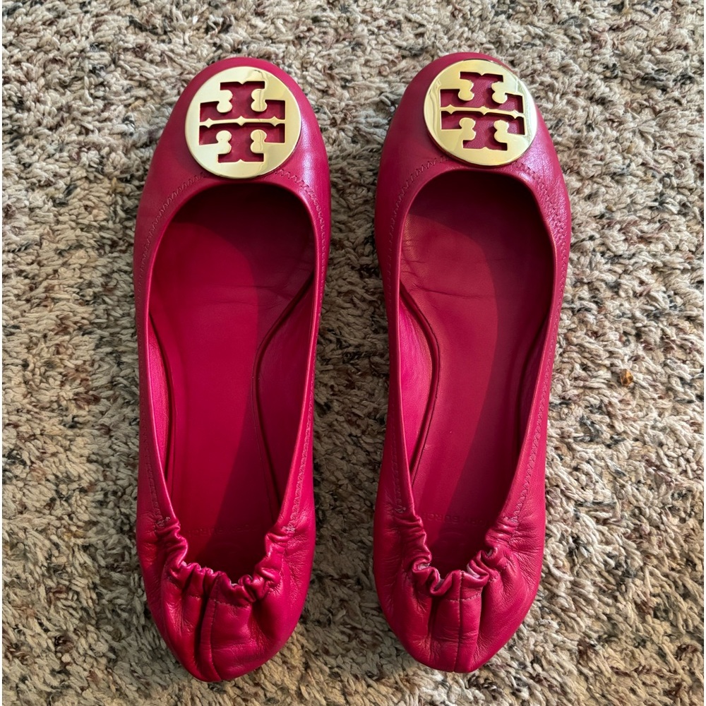 Tory Burch Reva Flat.Disco’d style. Dark fuchsia. Size 11 Womens